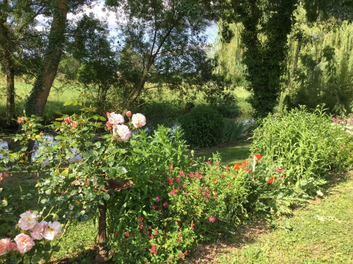 Les Tilleuls De Mary Rille Bagian luar foto